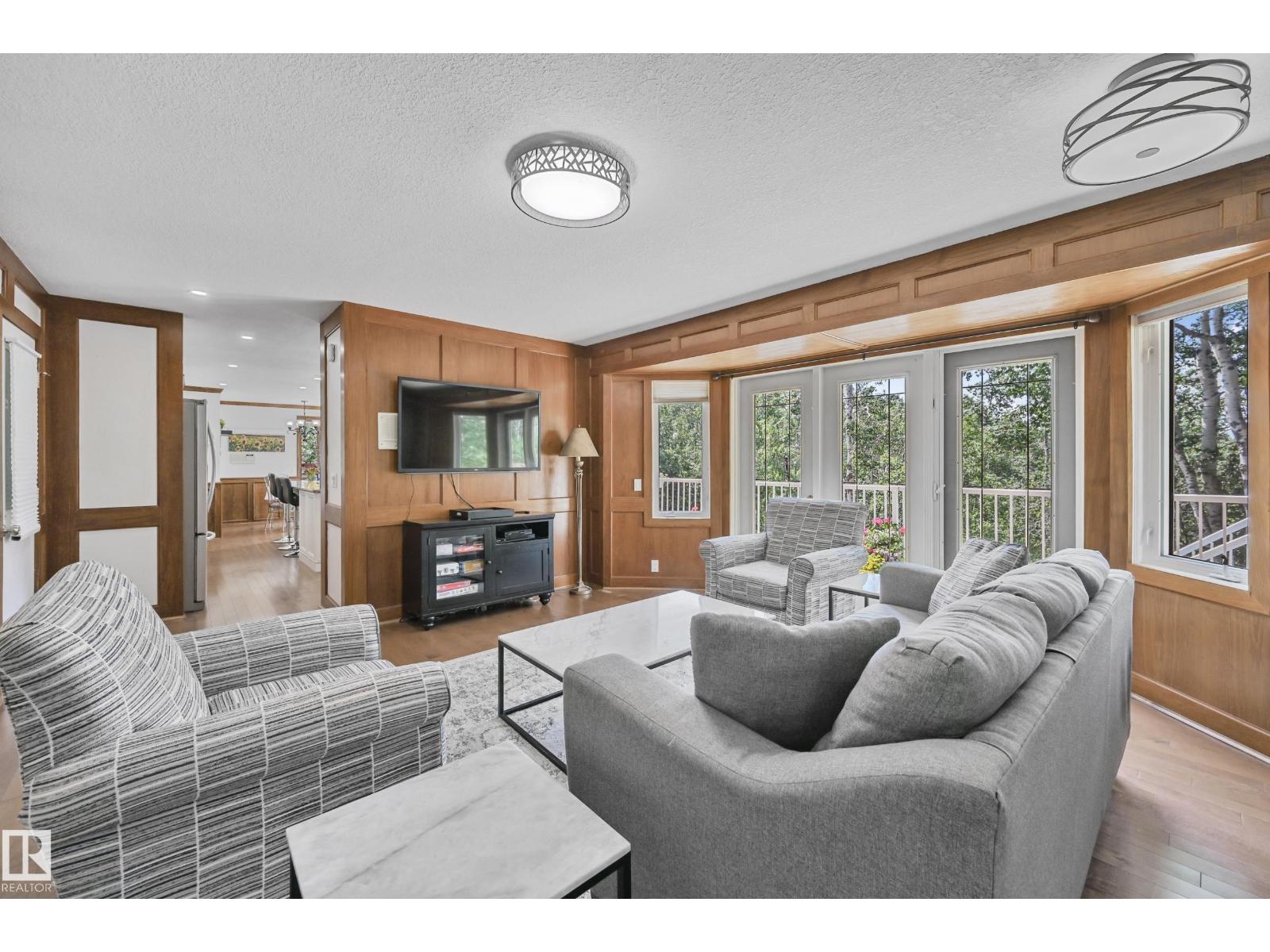 #11-474012 RGE ROAD 242 - 34