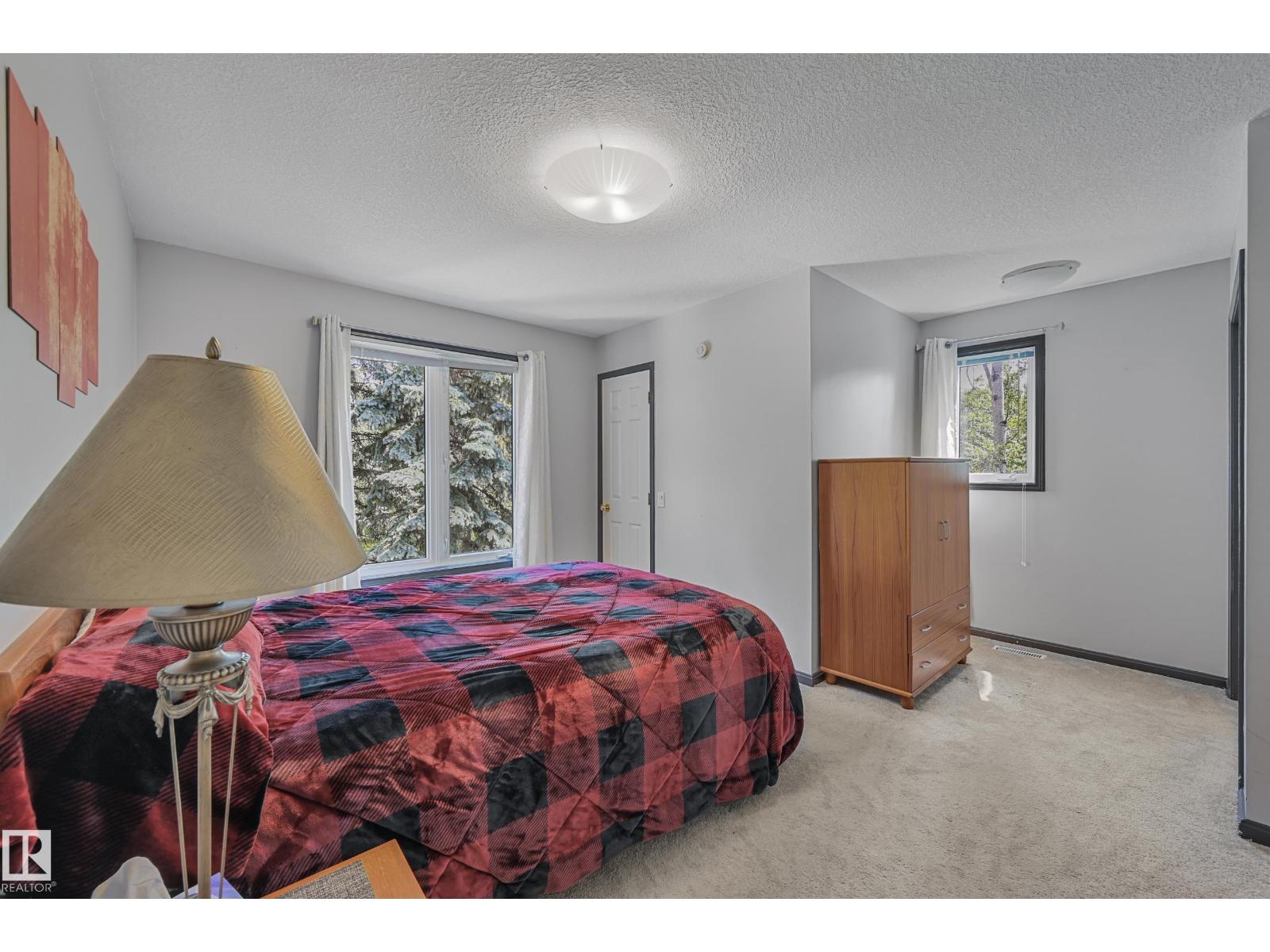 #11-474012 RGE ROAD 242 - 37