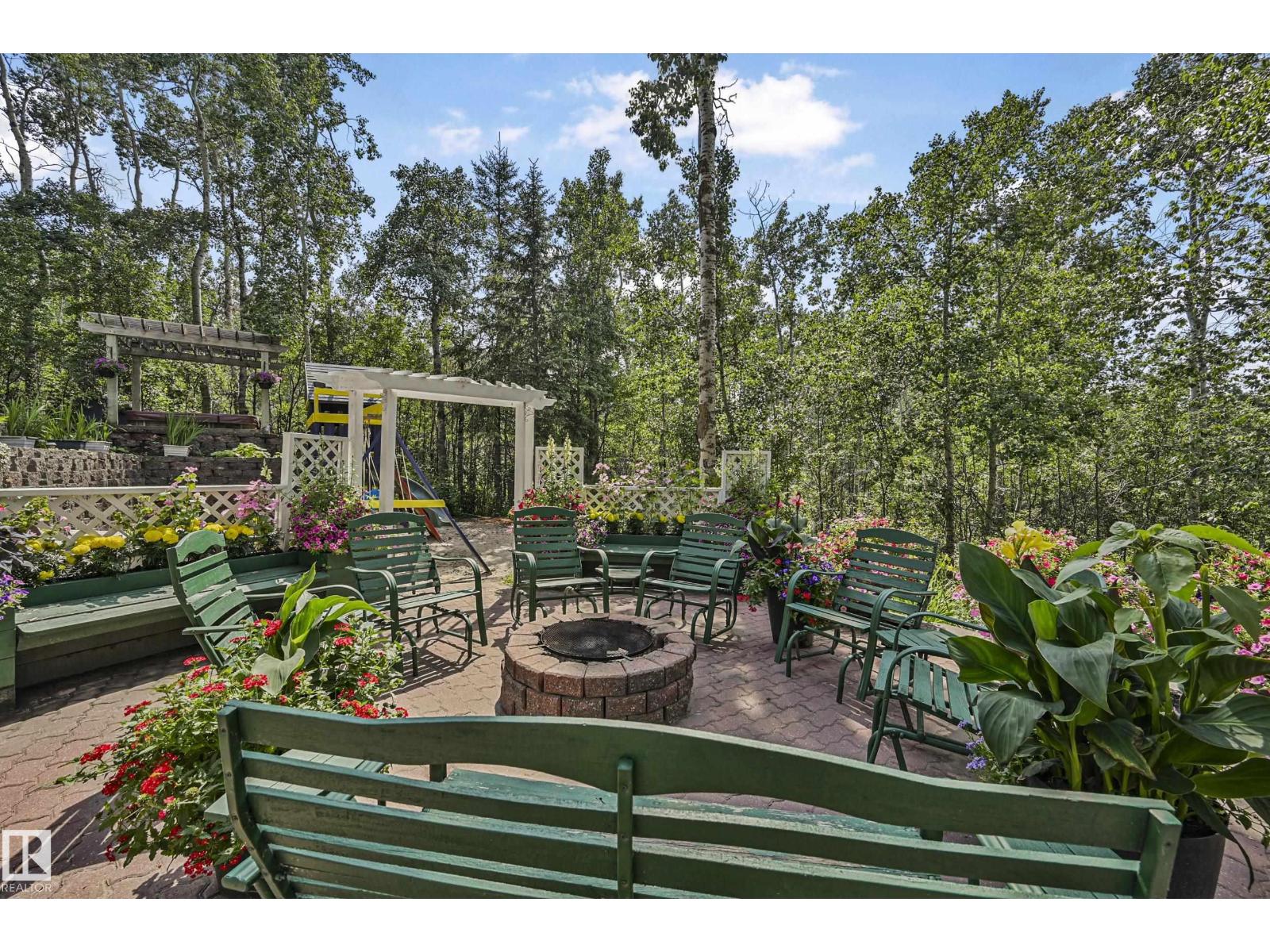 #11-474012 RGE ROAD 242 - 61