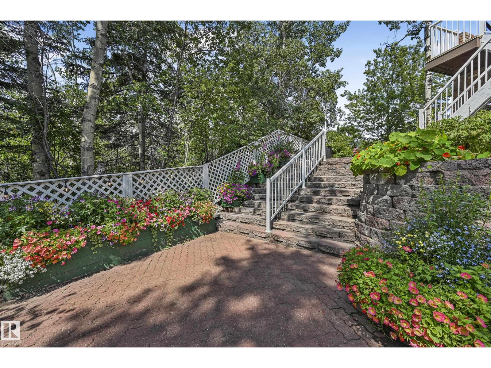#11-474012 RGE ROAD 242 - 59