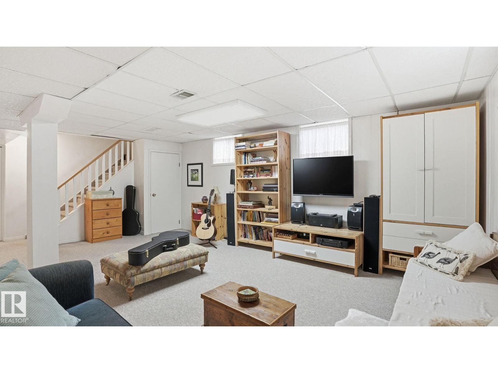 9002 120 ST NW, Edmonton