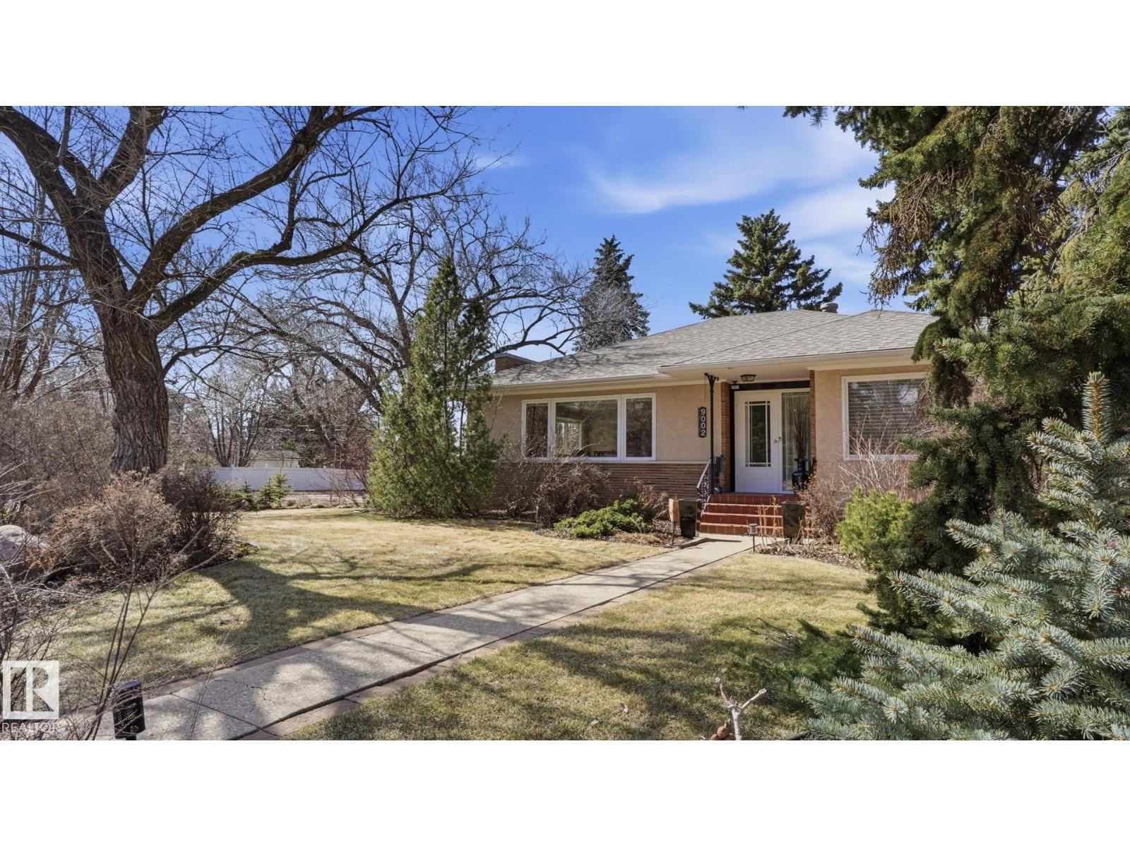 9002 120 ST NW, Edmonton