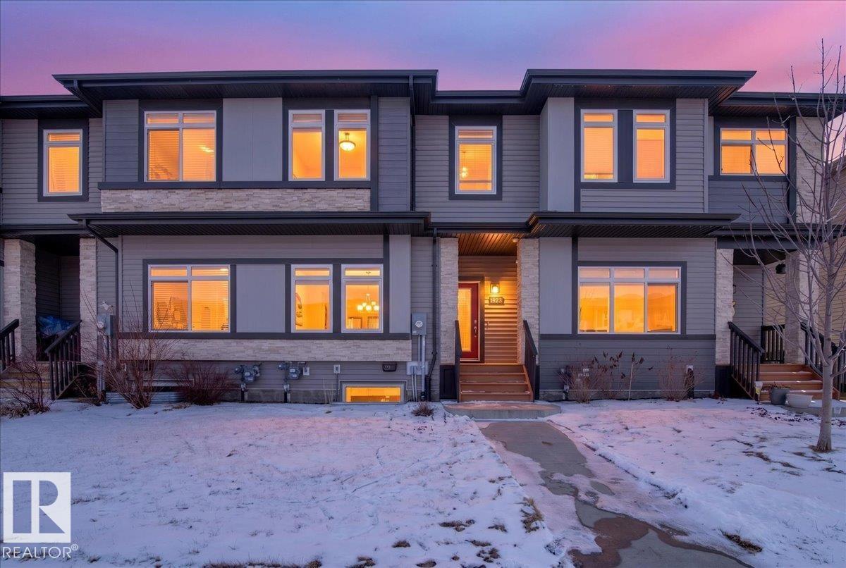 19721 27 AV NW, Edmonton