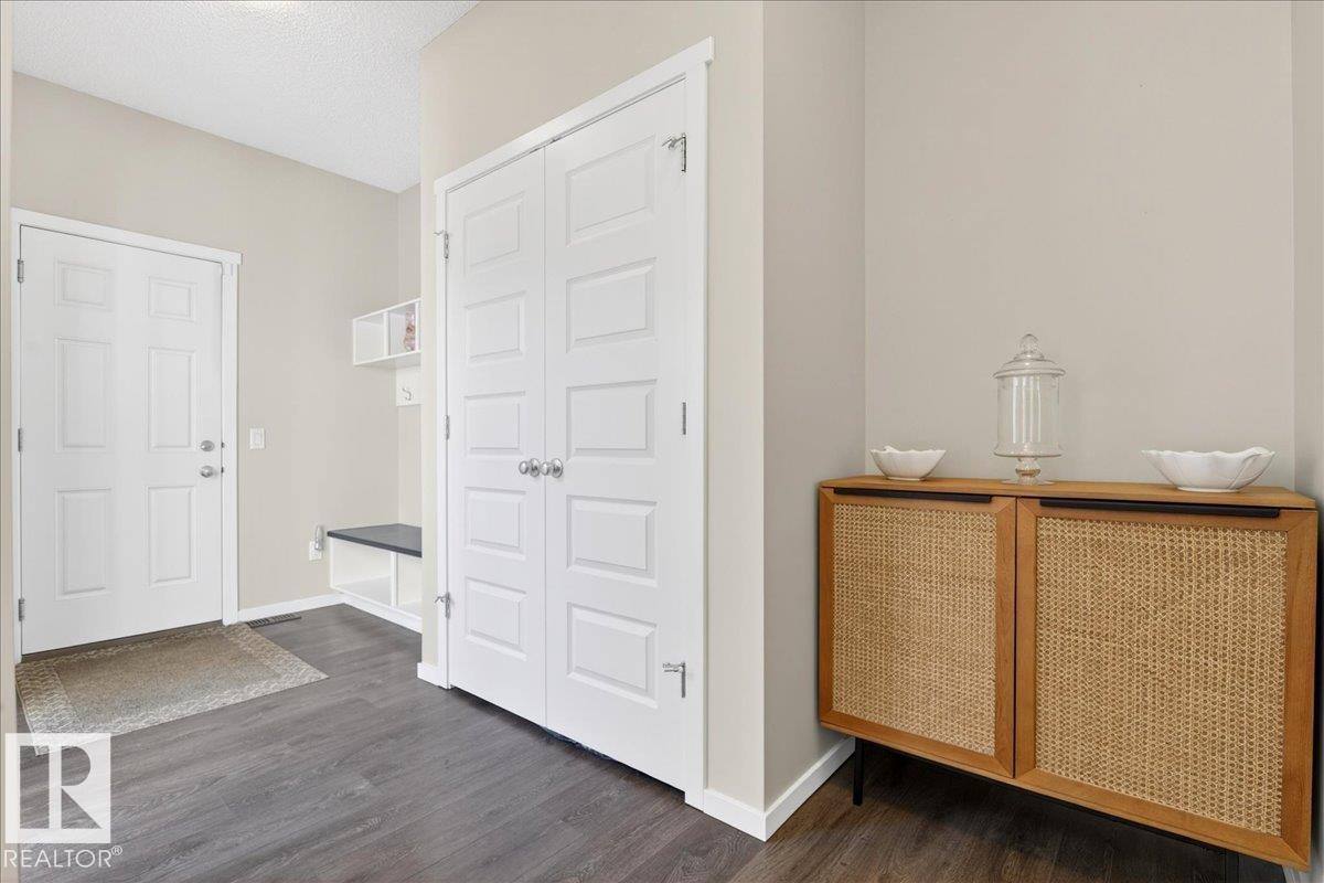 19721 27 AV NW, Edmonton