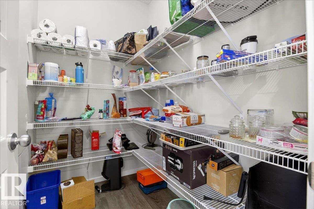 19721 27 AV NW, Edmonton