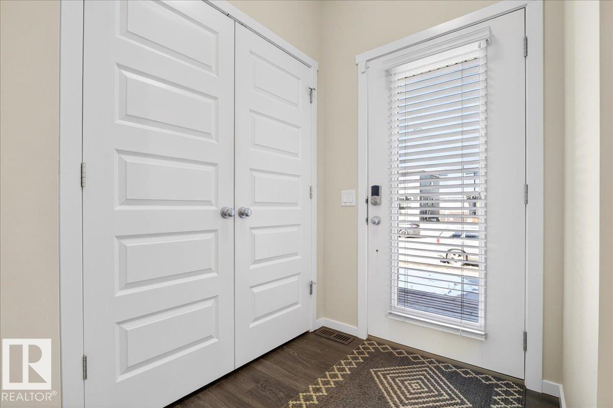 19721 27 AV NW, Edmonton