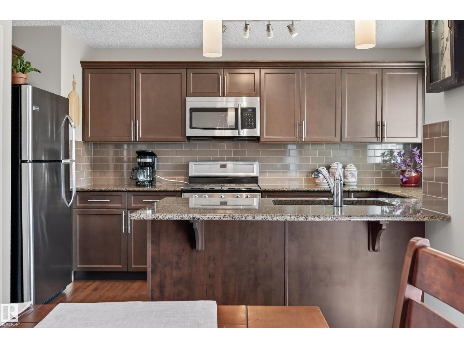 1786 CUNNINGHAM WY SW SW, Edmonton