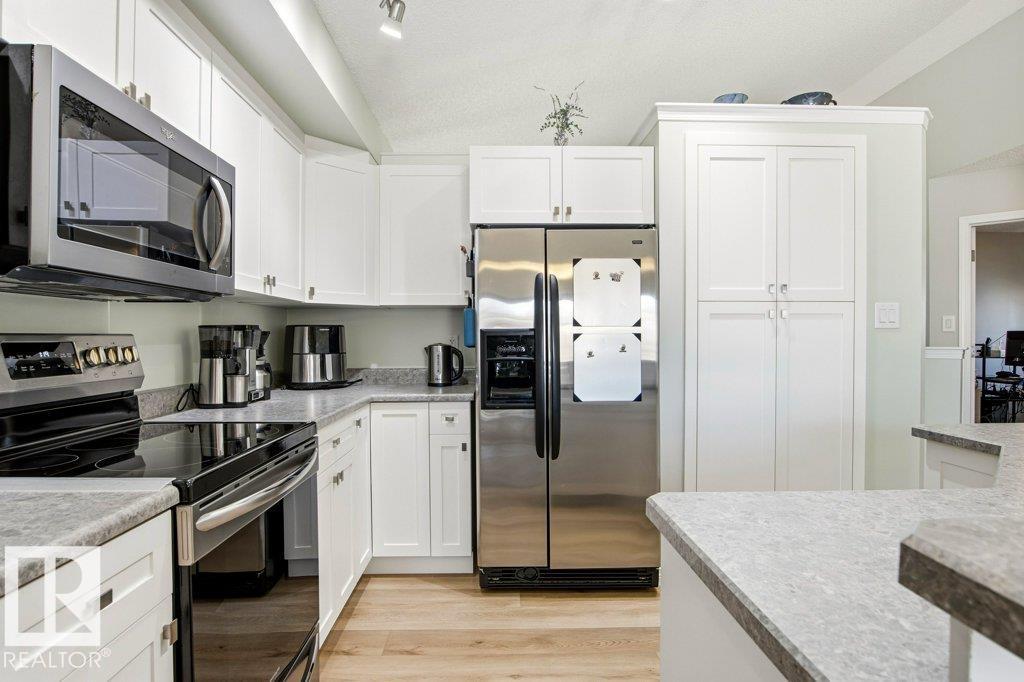 3426 21A ST NW, Edmonton