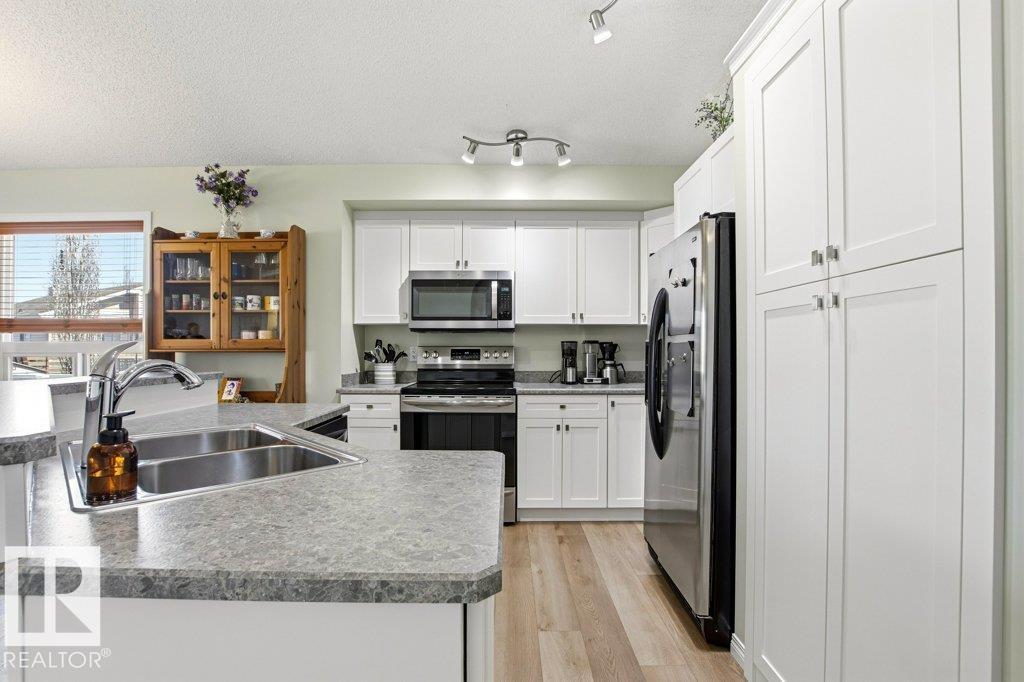 3426 21A ST NW, Edmonton