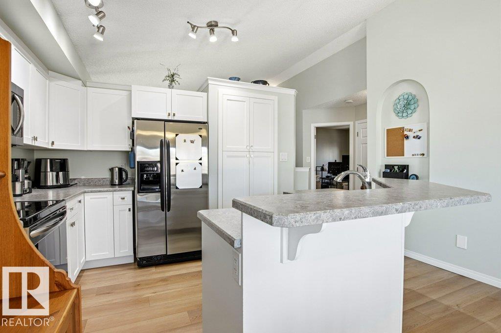 3426 21A ST NW, Edmonton