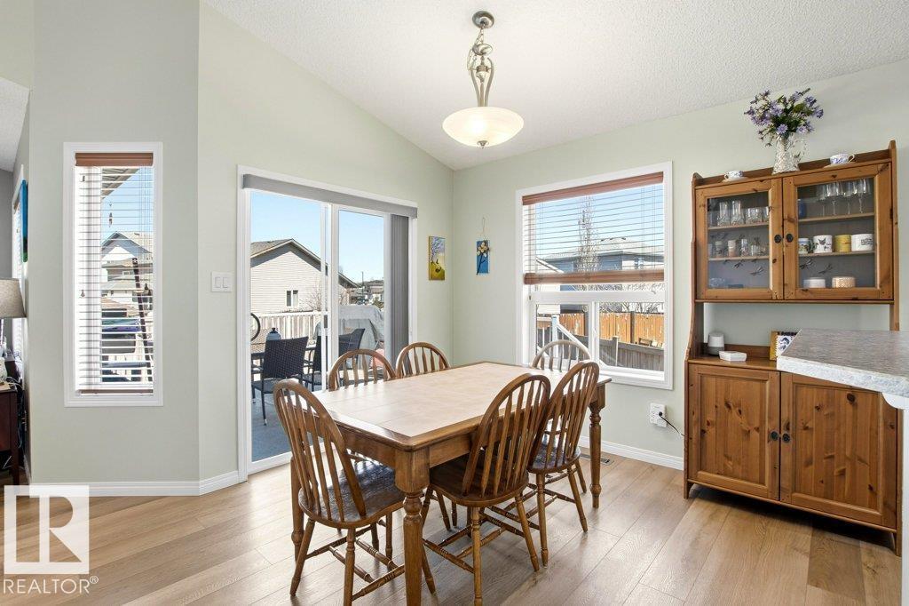 3426 21A ST NW, Edmonton