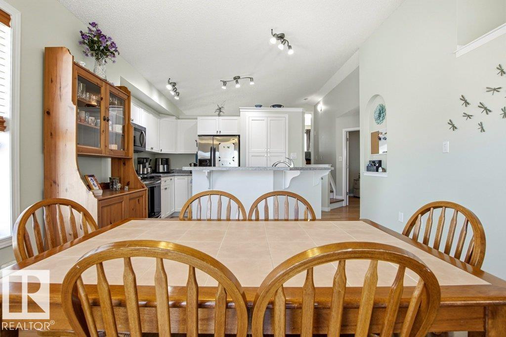 3426 21A ST NW, Edmonton