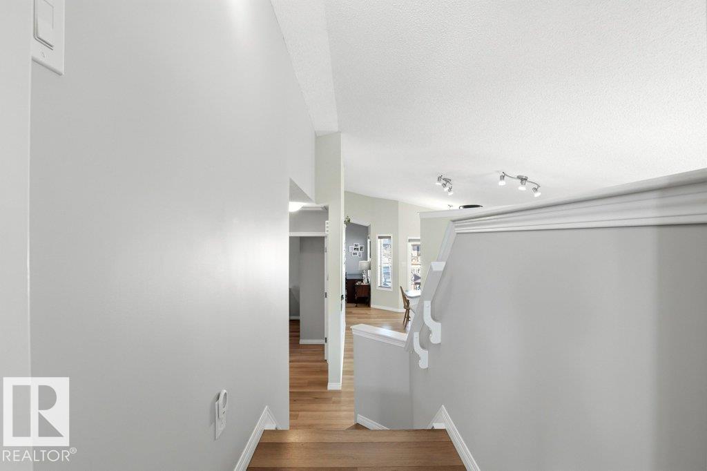 3426 21A ST NW, Edmonton