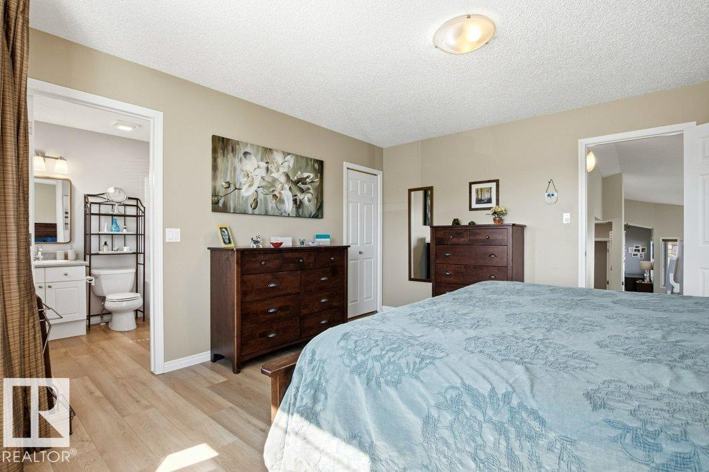 3426 21A ST NW, Edmonton