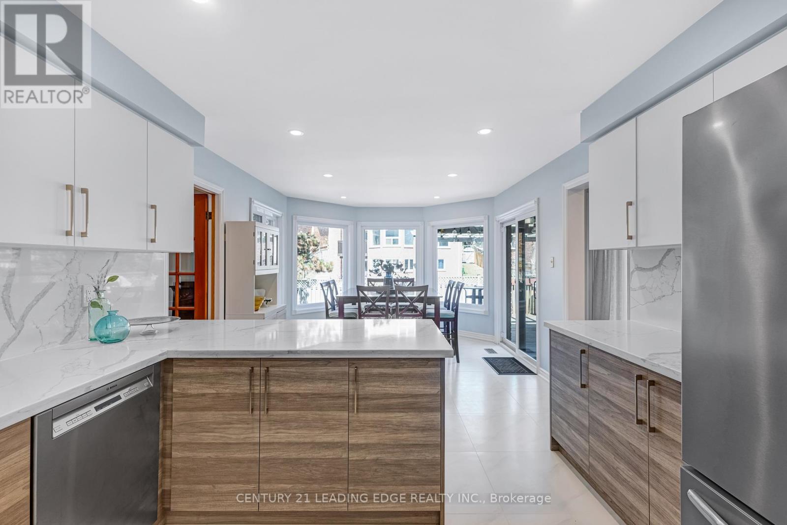 22 HAVAGAL CRESCENT - 11