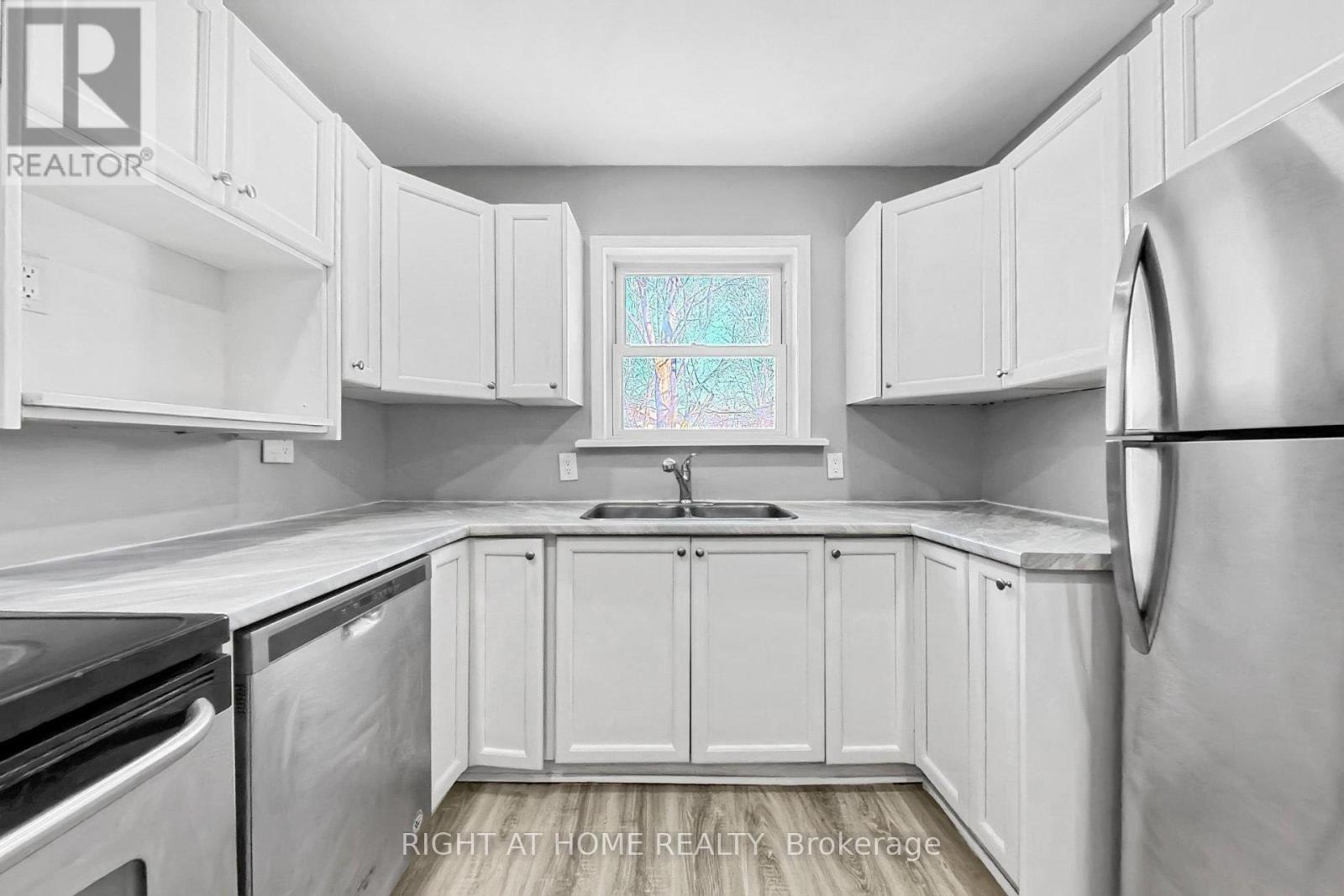19 ALFRED STREET W - 10