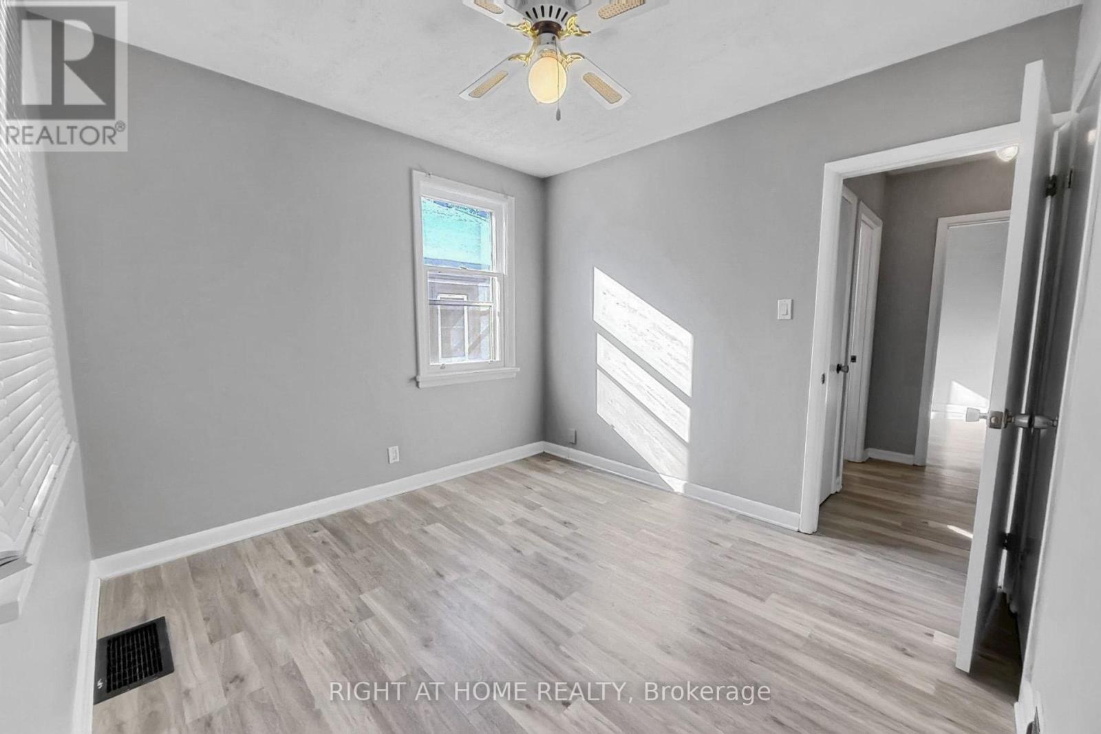 19 ALFRED STREET W - 21