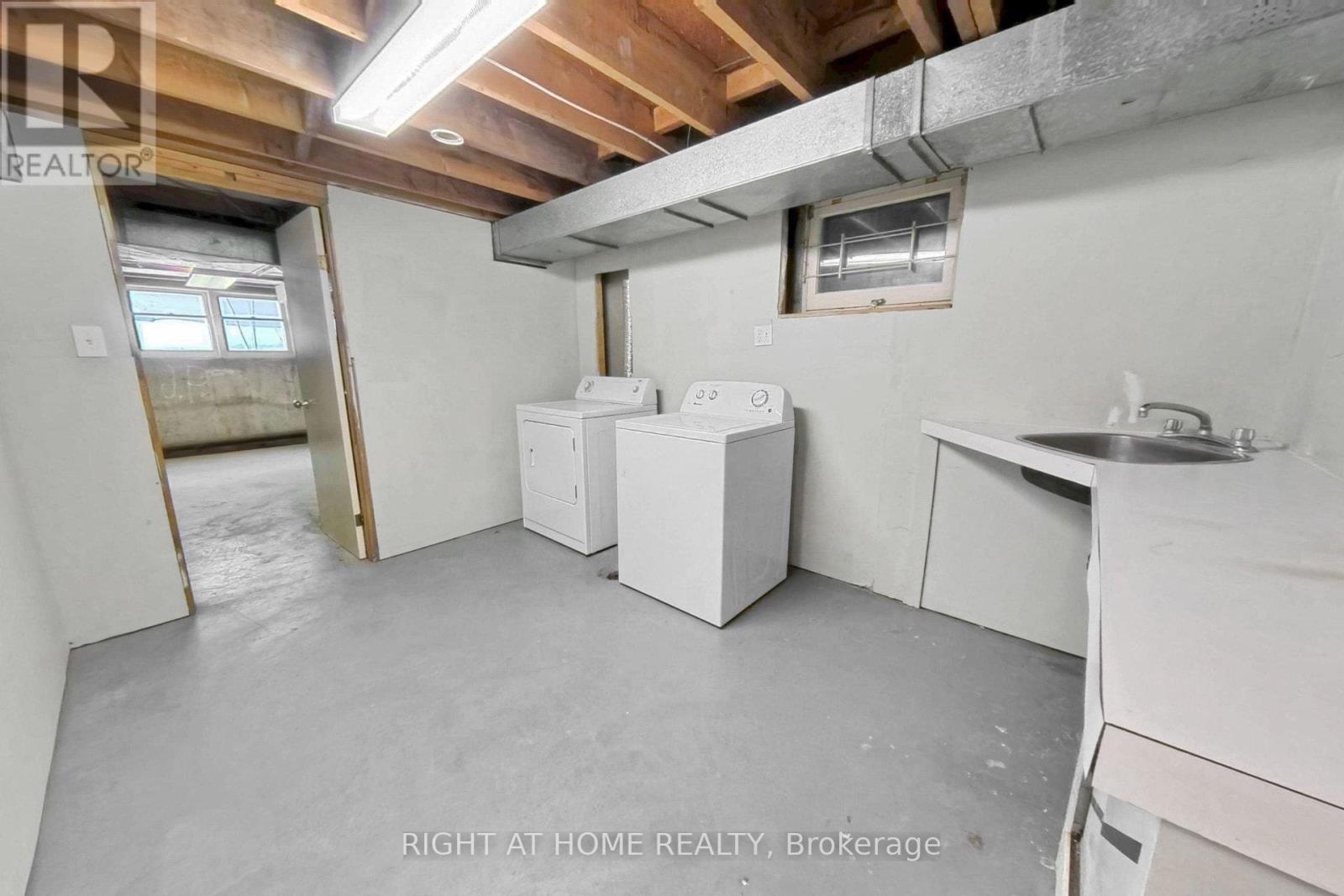 19 ALFRED STREET W - 24