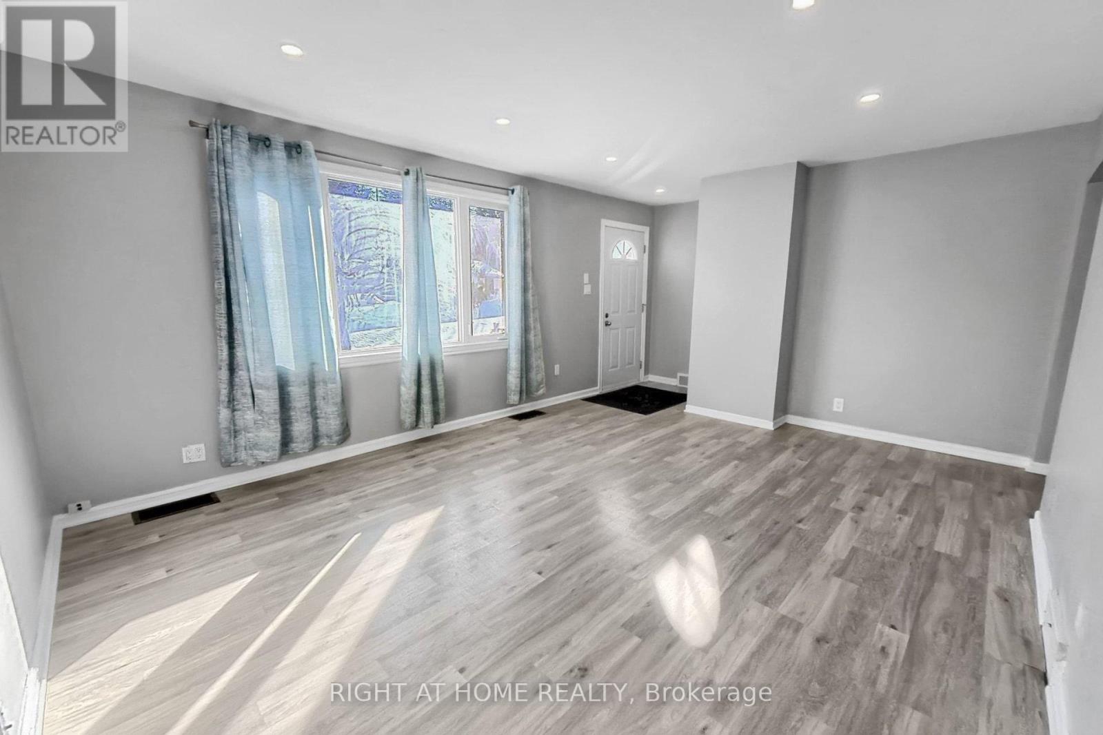 19 ALFRED STREET W - 3