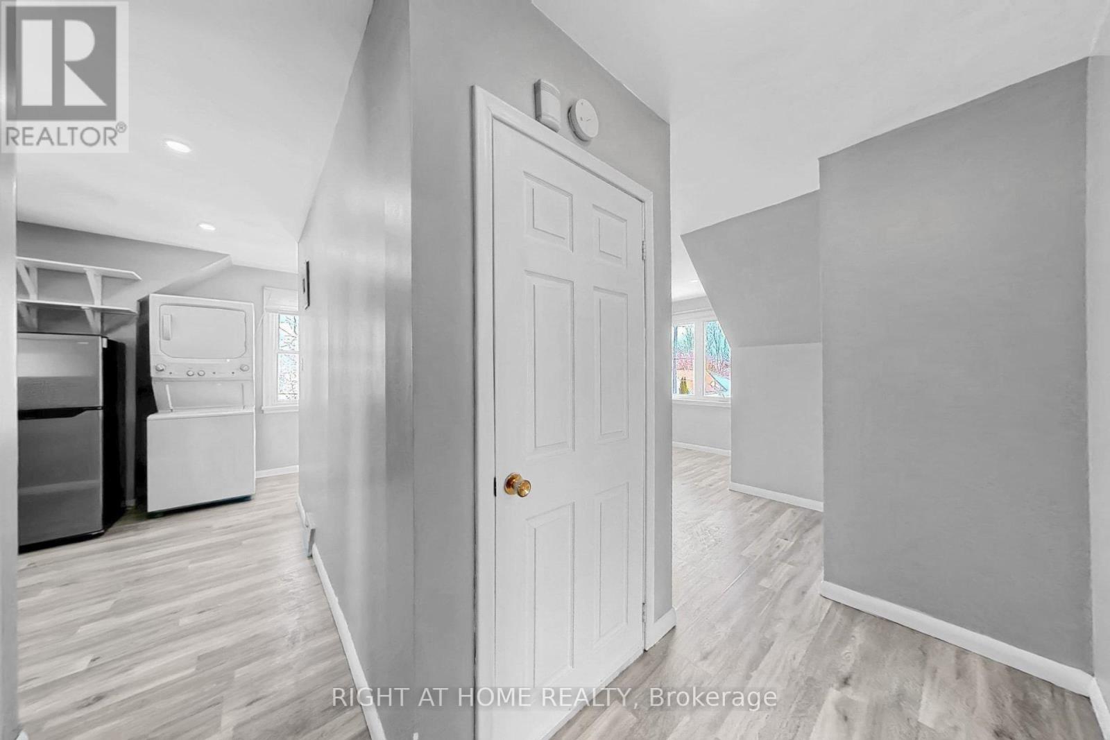 19 ALFRED STREET W - 31