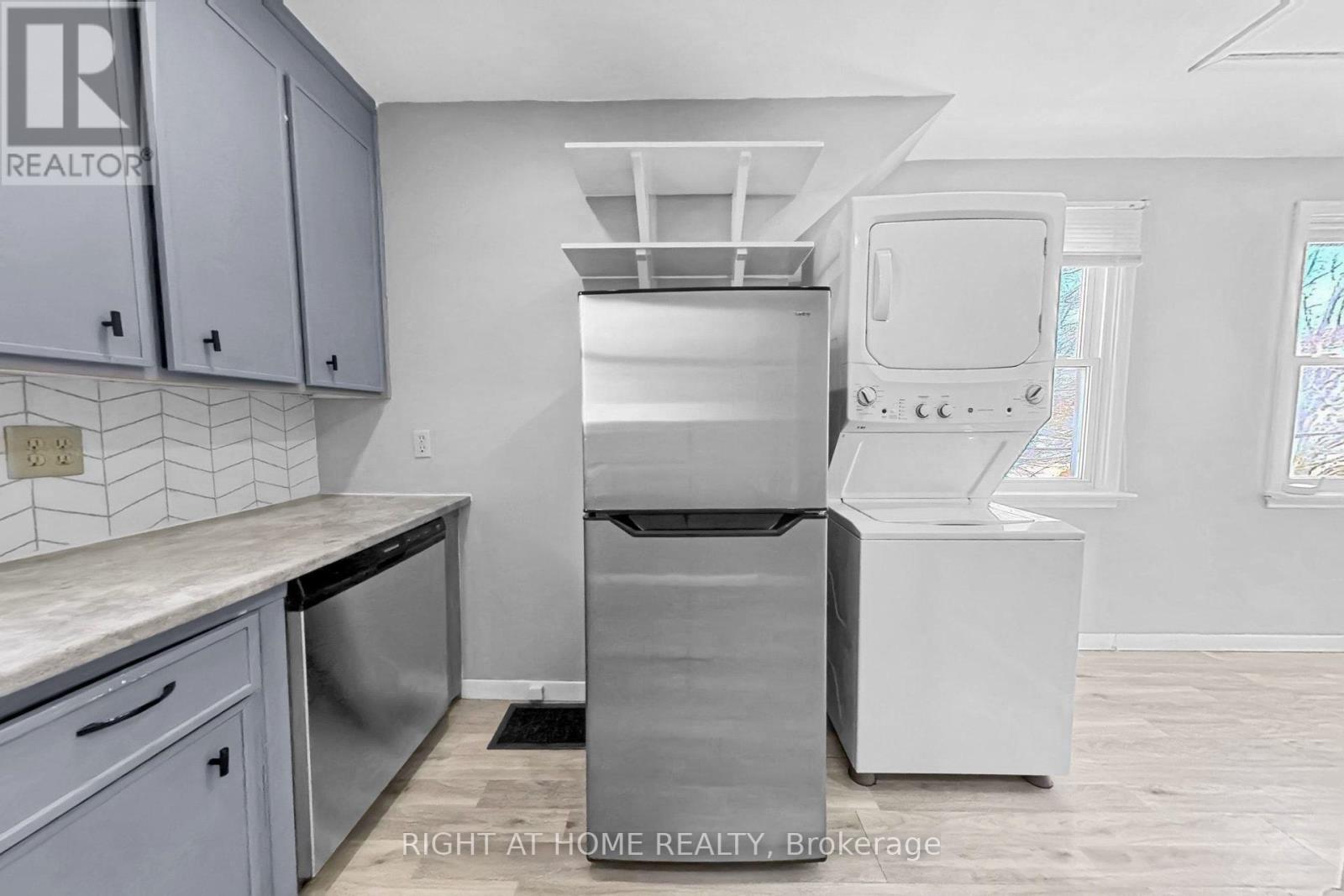 19 ALFRED STREET W - 37