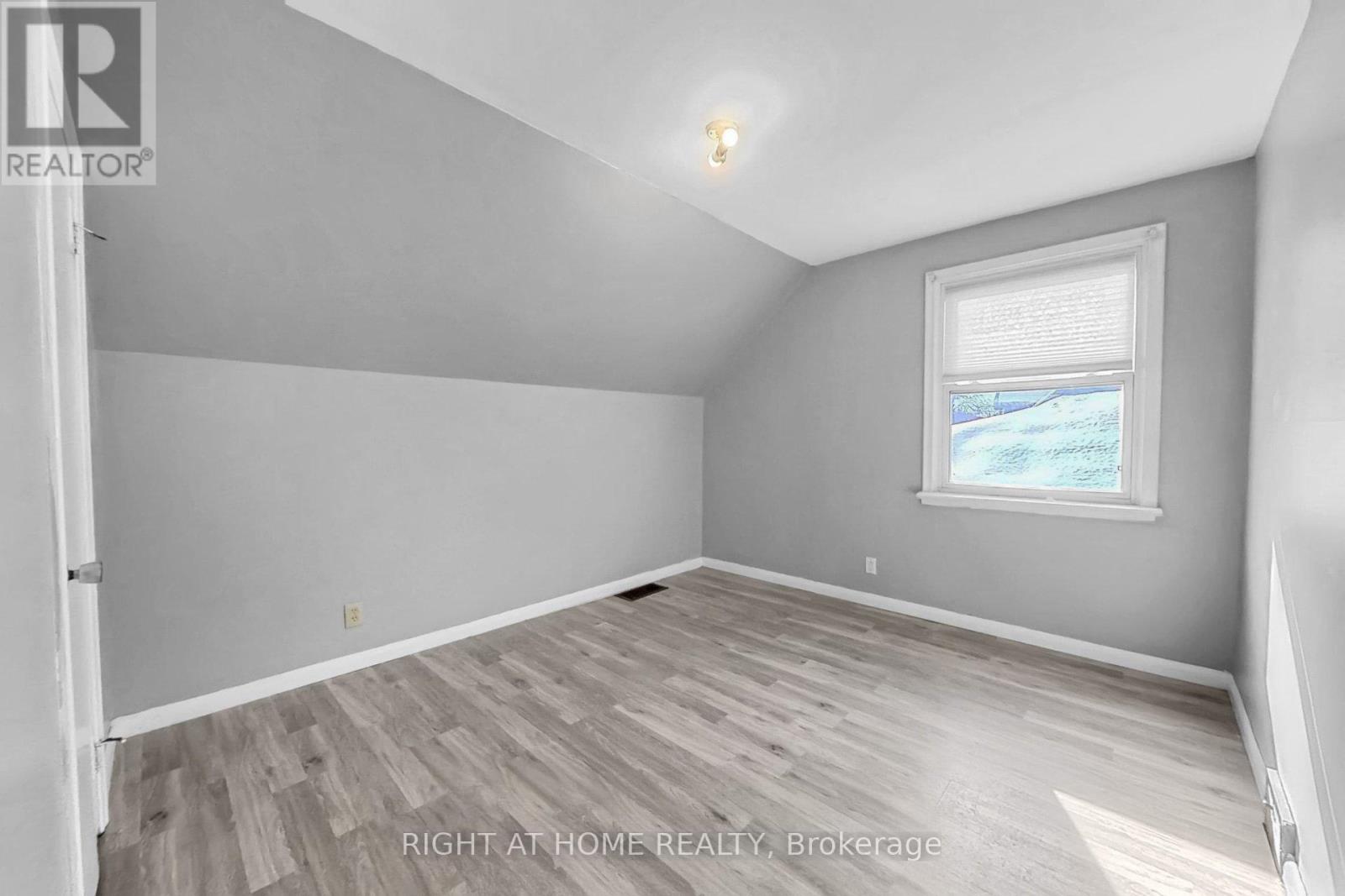 19 ALFRED STREET W - 44