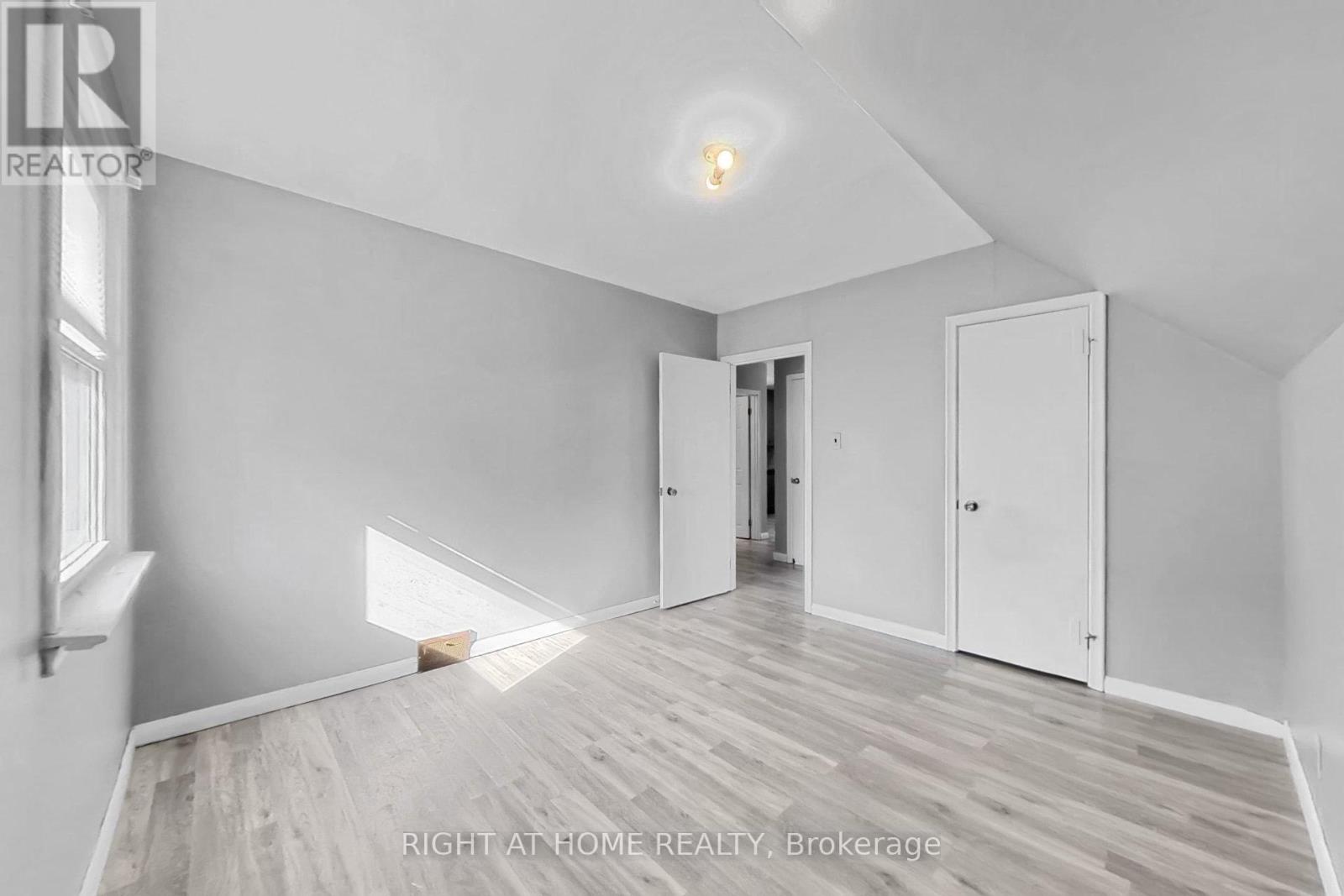19 ALFRED STREET W - 45