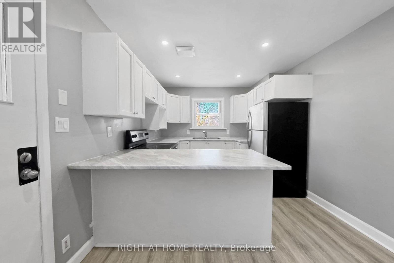 19 ALFRED STREET W - 9