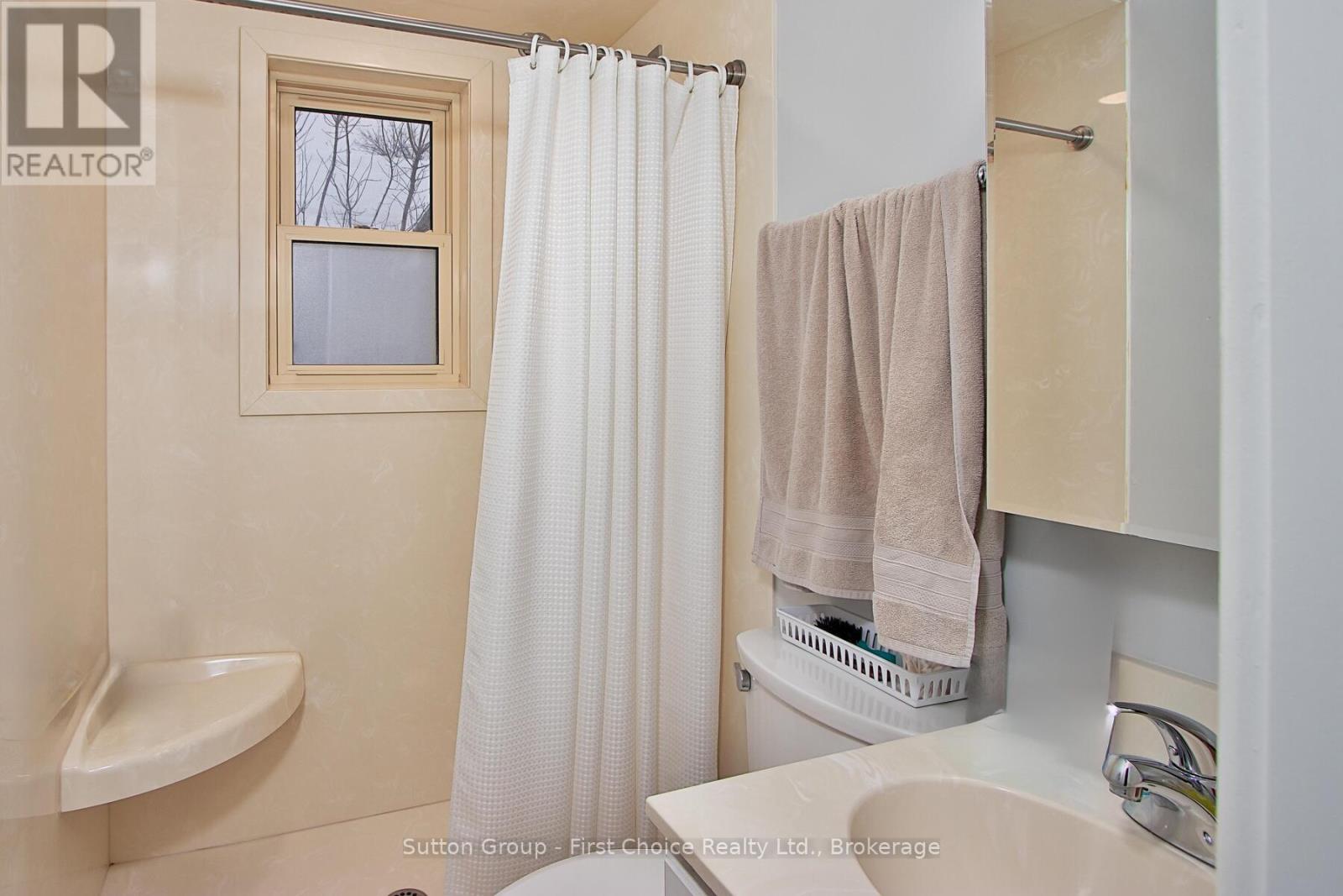 Main Floor - Bathroom