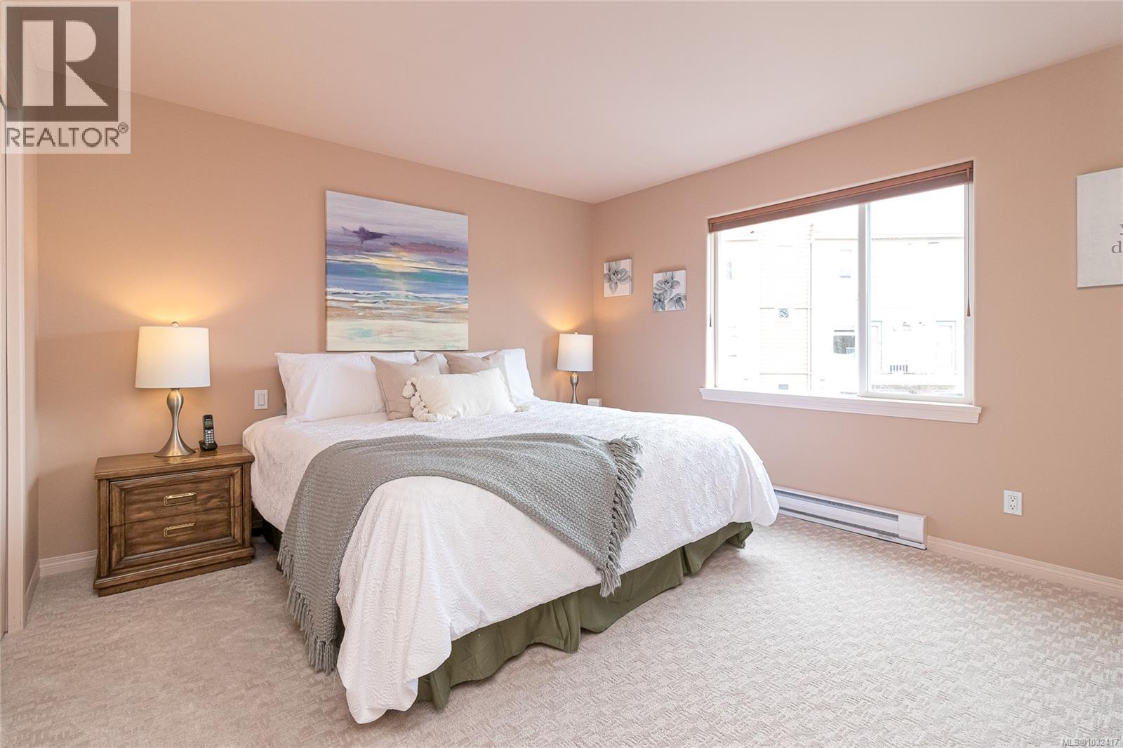 #6 60 DALLAS RD - 21