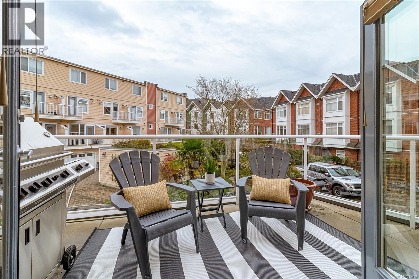 #6 60 DALLAS RD - 38