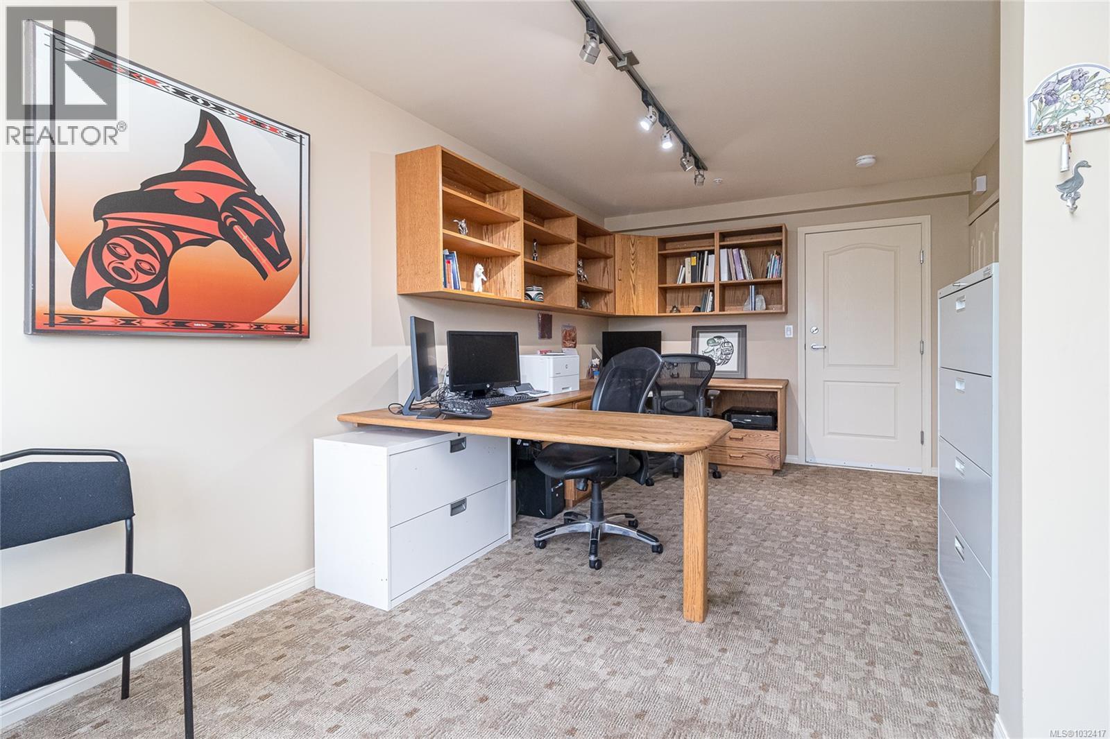 #6 60 DALLAS RD - 39