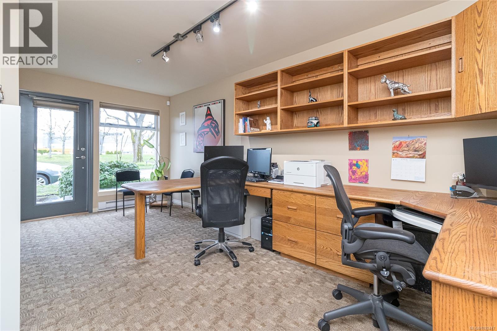 #6 60 DALLAS RD - 42