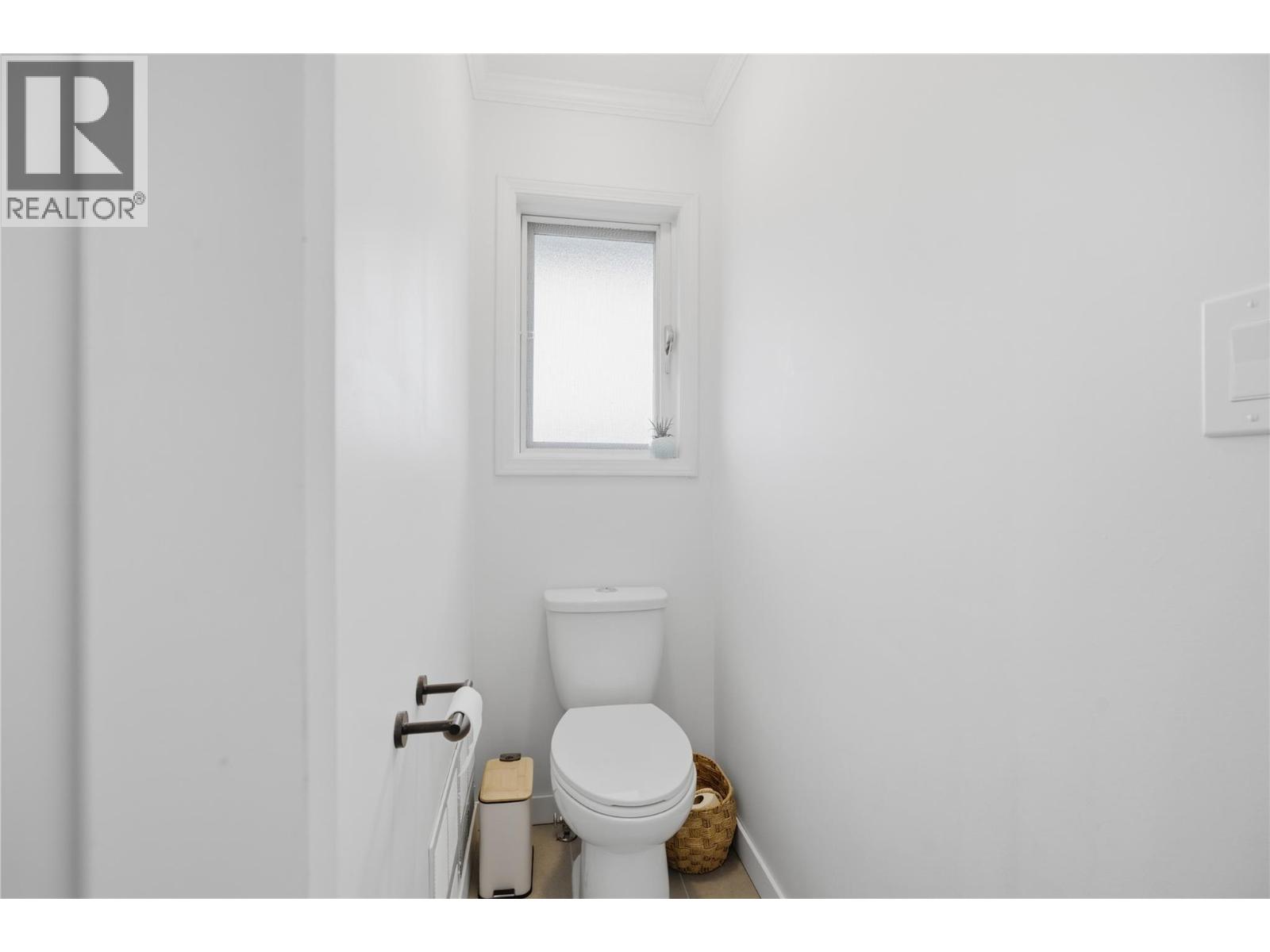 6857 VALLEY Road - 23