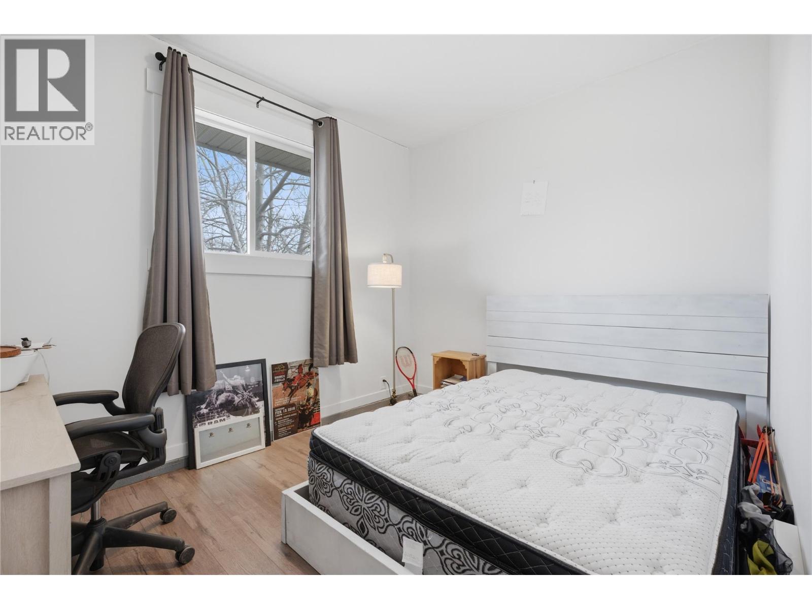 6857 VALLEY Road - 26