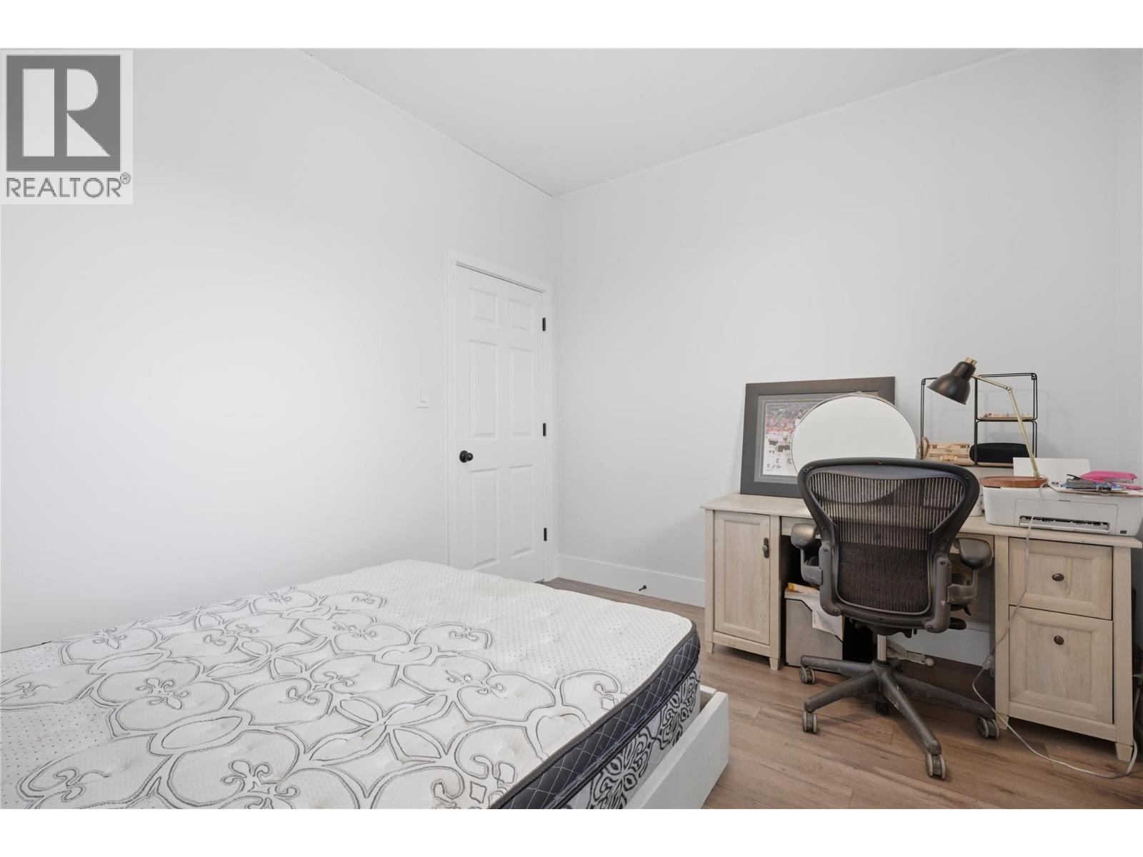 6857 VALLEY Road - 27