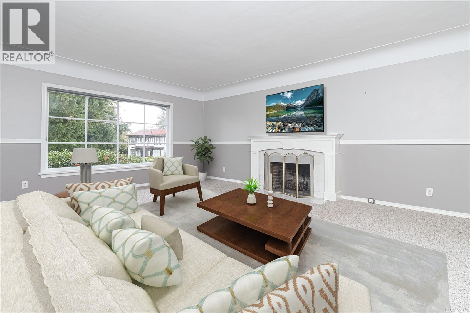 2015 Runnymede Ave - 10
