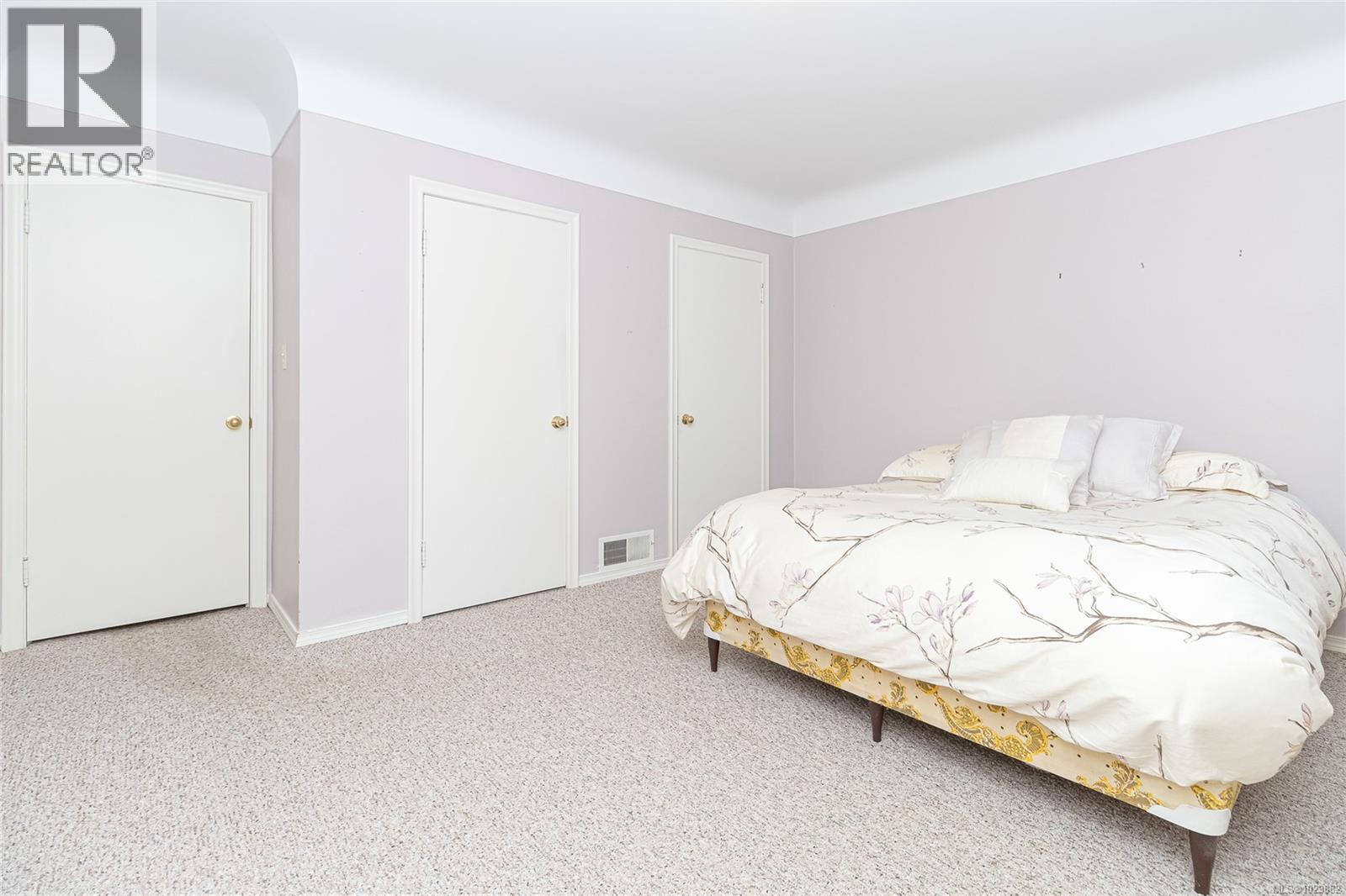 Virtual staging