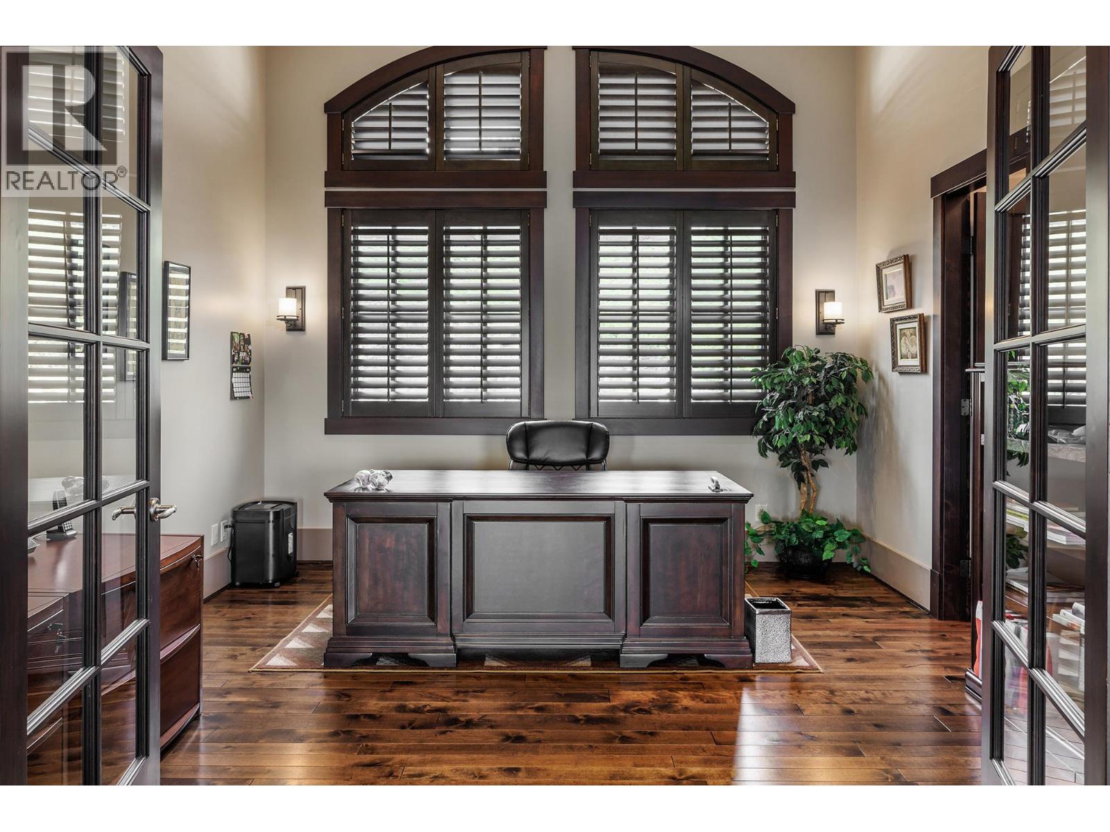  1524 Vineyard Drive, West Kelowna