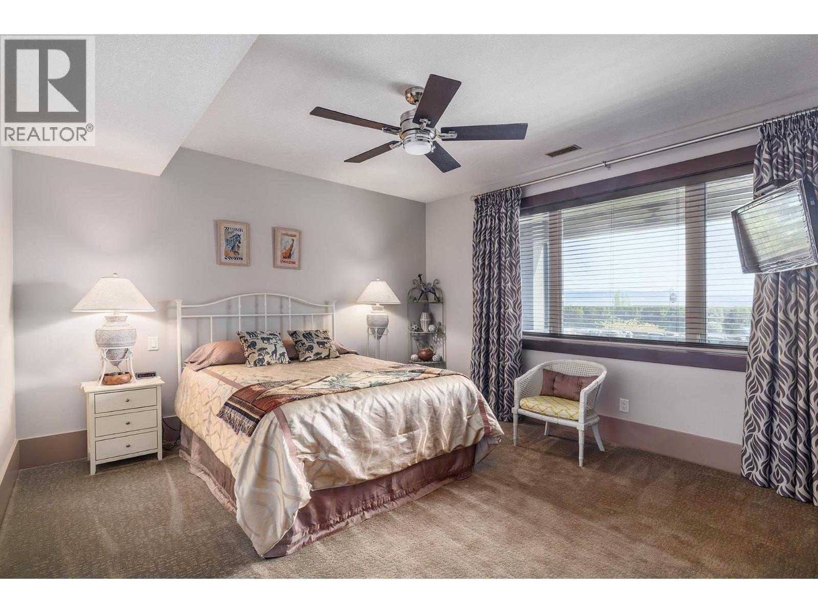  1524 Vineyard Drive, West Kelowna