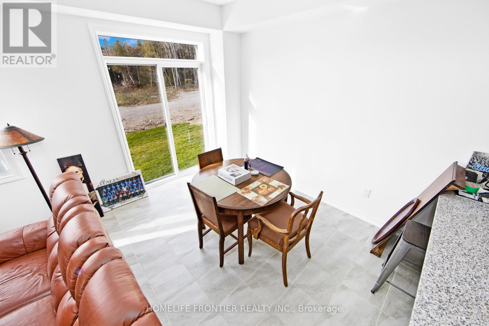 11 SPRUCESIDE DRIVE — photo 5