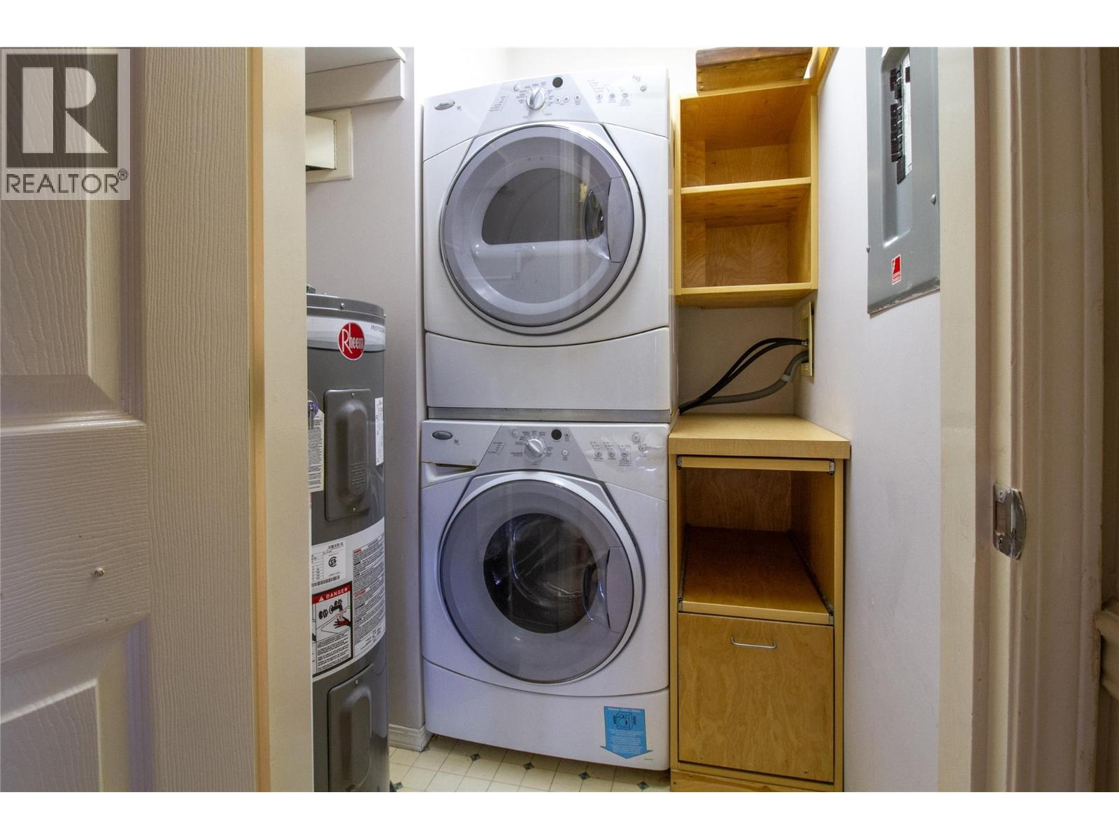 #309 311 Sixth Street - 10