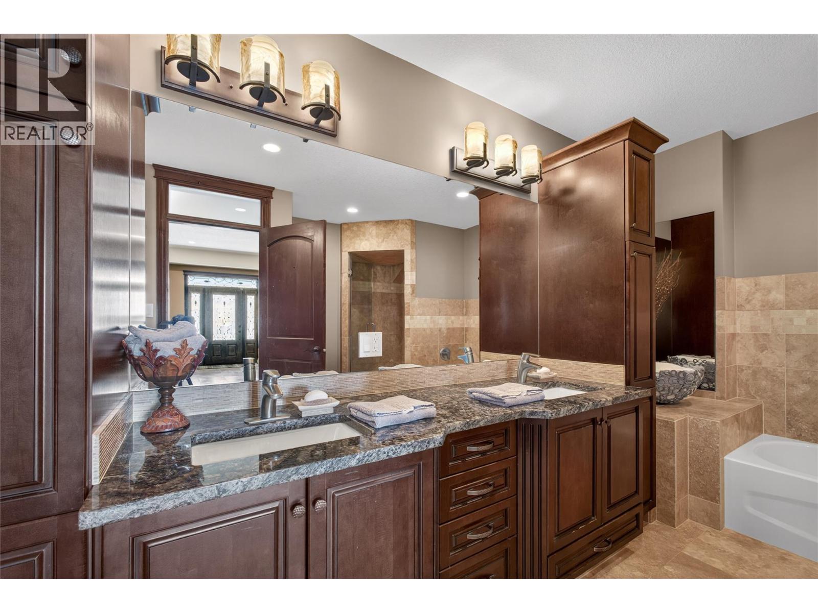  2346 Bridgeview Road, West Kelowna