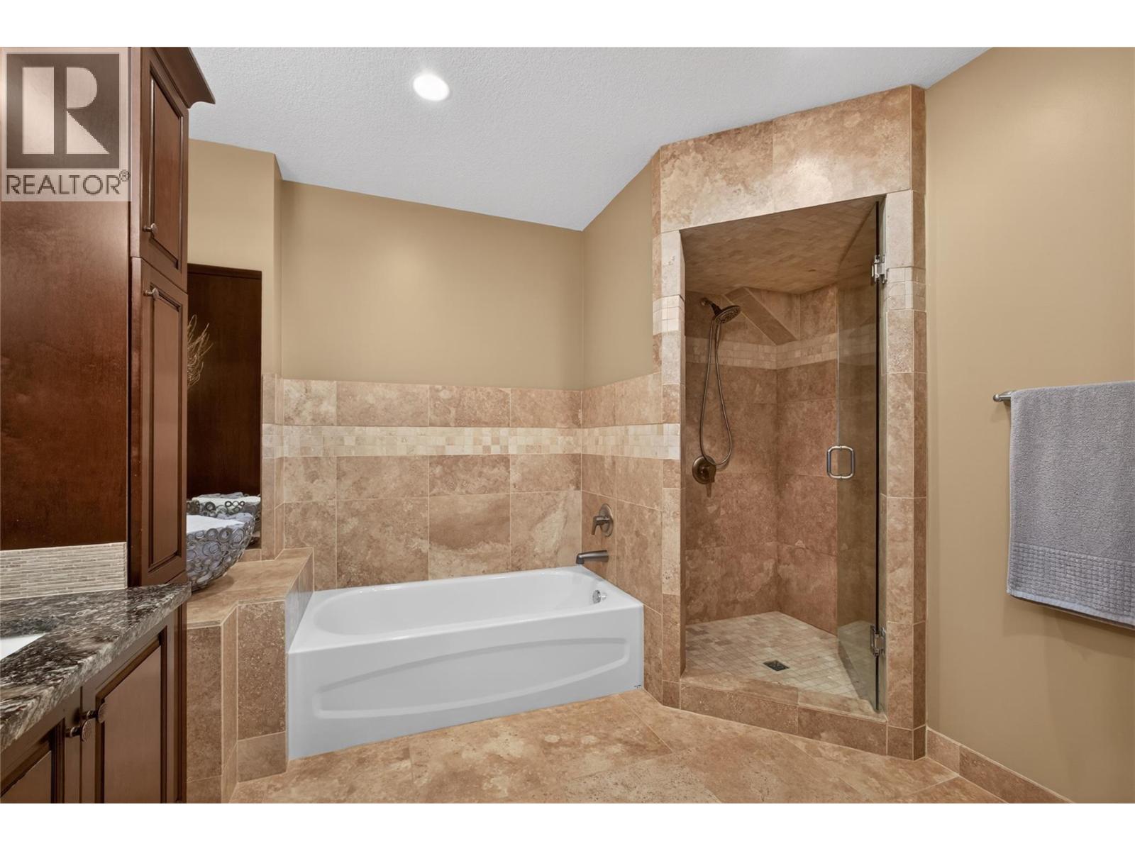  2346 Bridgeview Road, West Kelowna