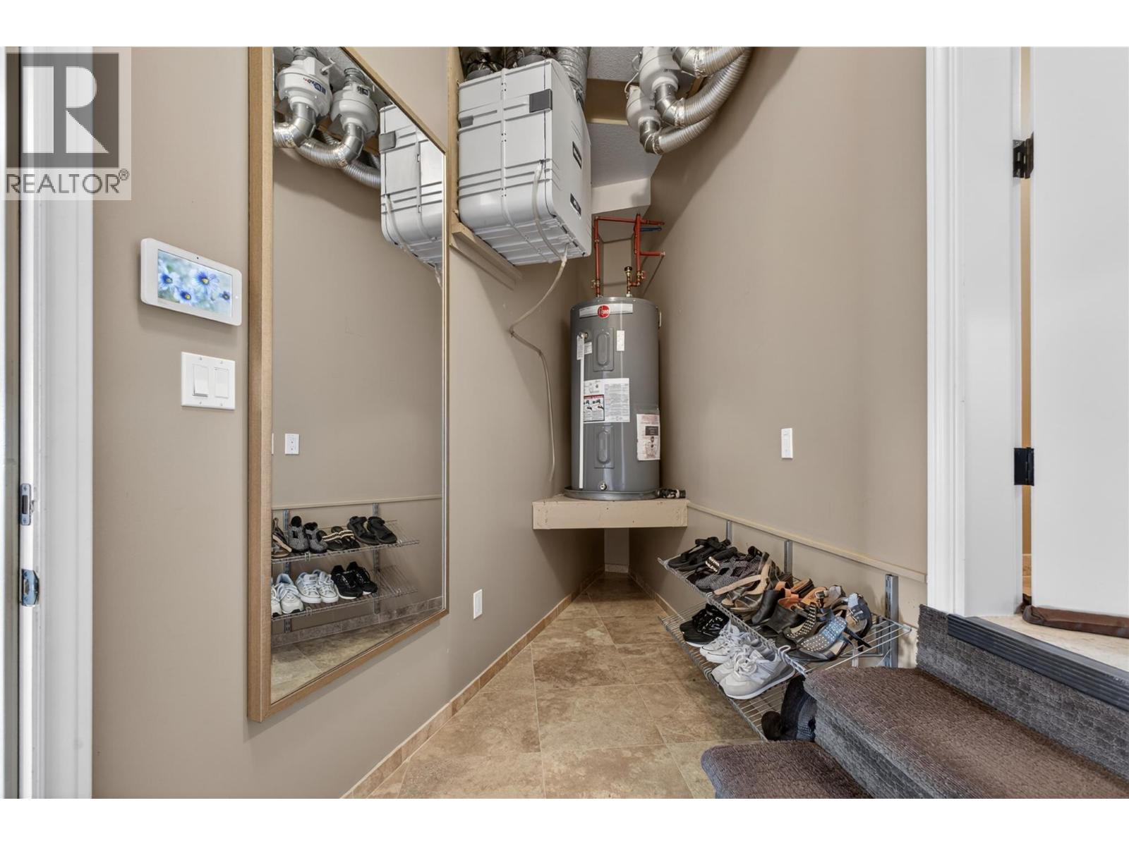  2346 Bridgeview Road, West Kelowna