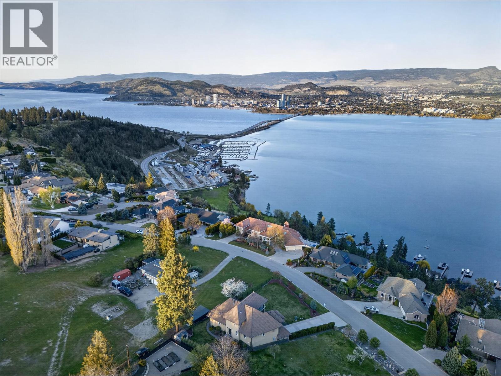  2346 Bridgeview Road, West Kelowna