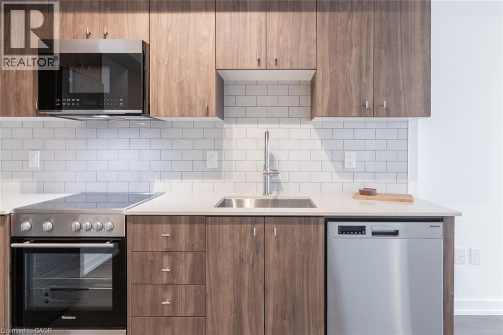 5 WELLINGTON Street S Unit# 1008, Kitchener, Ontario, N2G0E3 — Photo 3