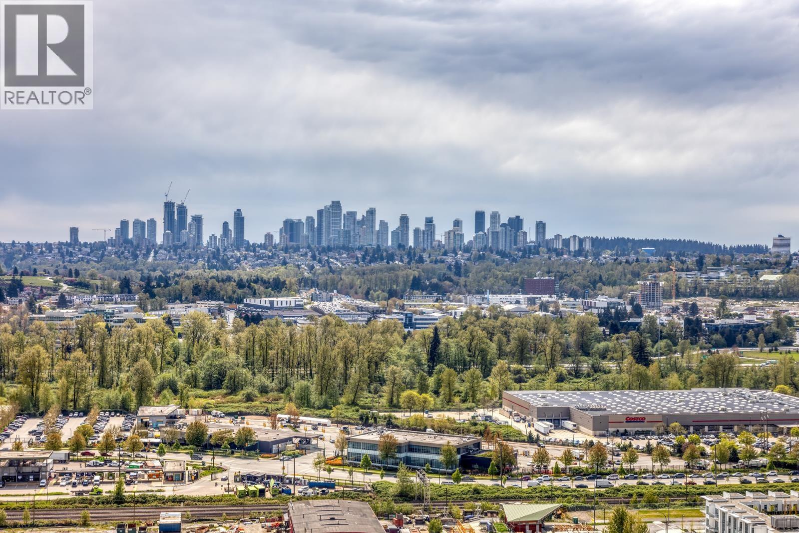 2010 4720 LOUGHEED HIGHWAY