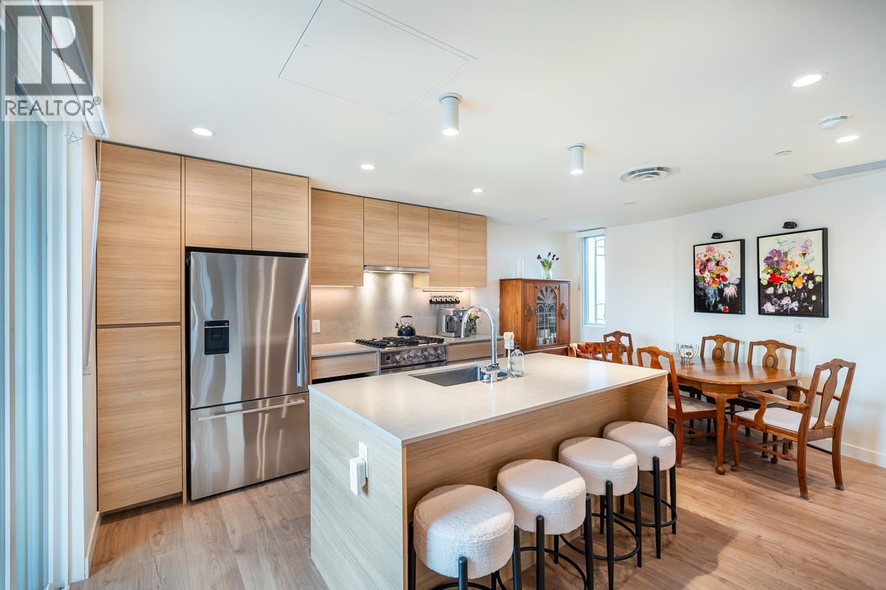 #12-6340 MARKET Avenue, Delta