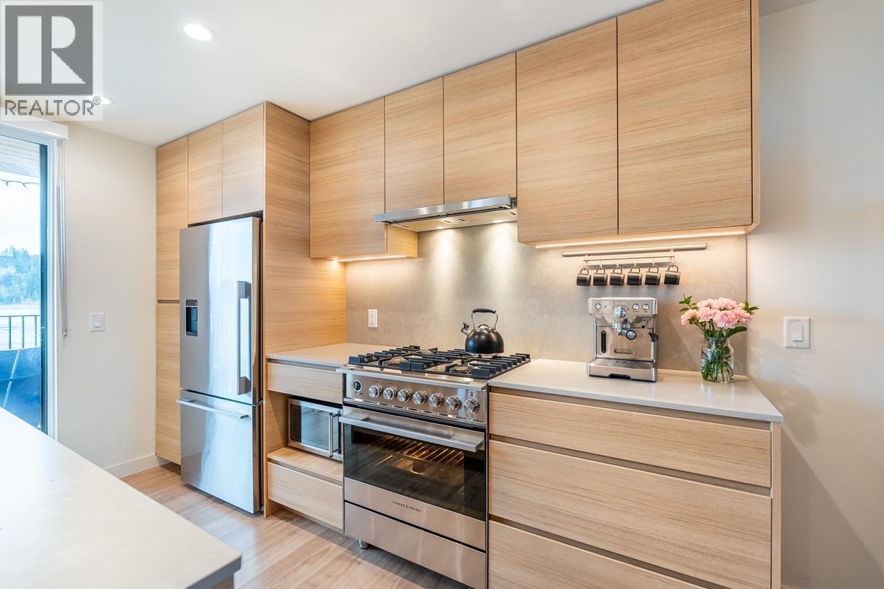 #12-6340 MARKET Avenue, Delta